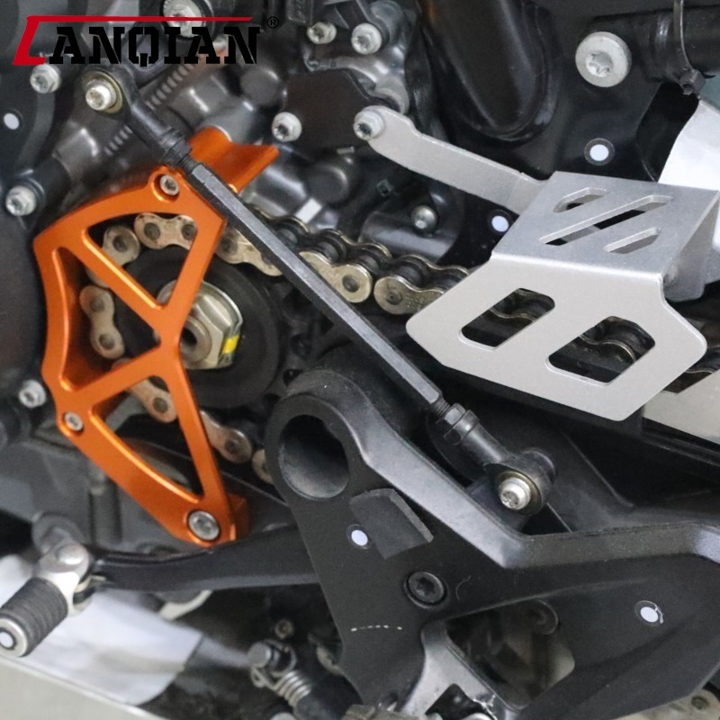 800MTX Front Sprocket Cover Fo - Chain Sprocket Set recension och pris